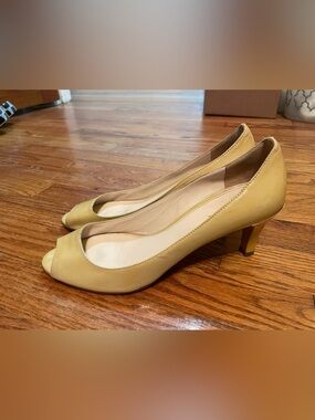 Womens yellow Prada kitten heels size 38
